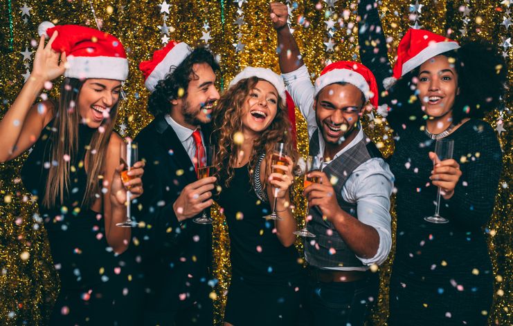 How to host a holiday party in an apartment