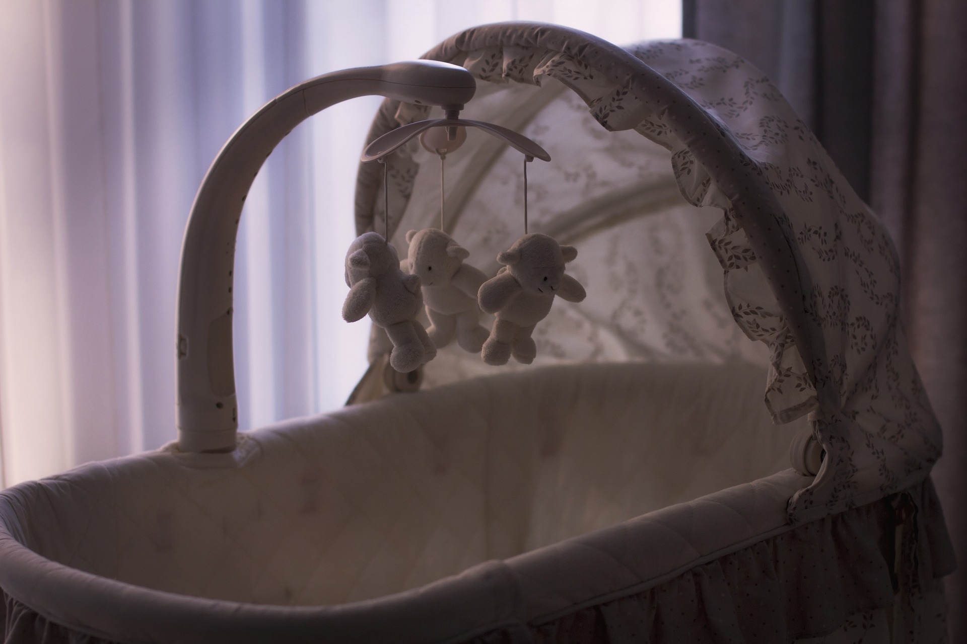One man’s trash: Safety tips for secondhand furniture and toys